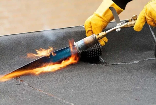 Platdak renovatie Boom